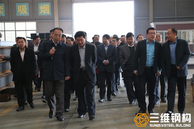 滕州市政協(xié)蒞臨三維鋼構(gòu)開展調(diào)研活動2